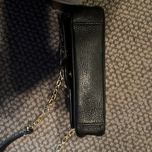 Tory Burch crossbody.  ***RETIRED CLASSIC*** - Picture 3 of 4